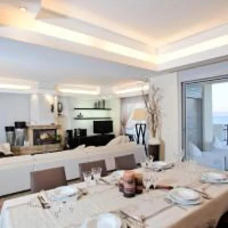 Searene Deluxe Seafront Maisonette Βίλα Ιξιά